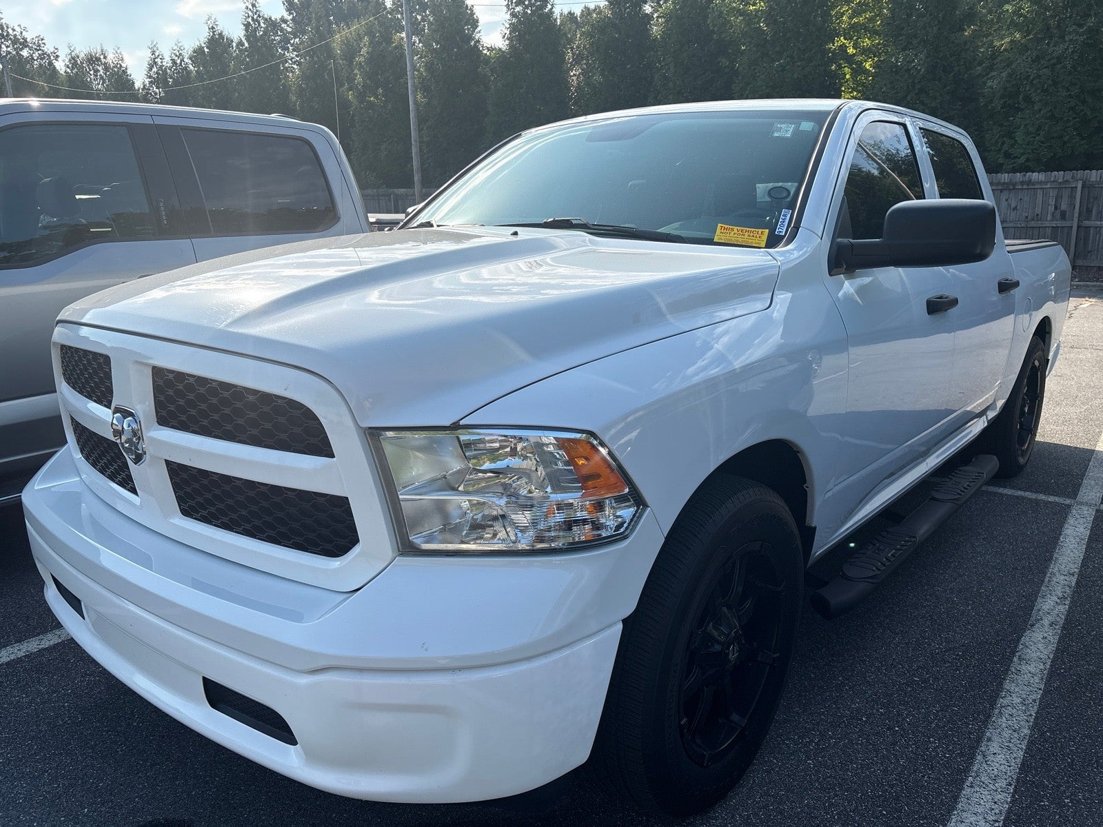 ram ram 1500 classic 2019 1C6RR6KM8KS675805 image ram ram 1500 classic 2019 1C6RR6KM8KS675805 image